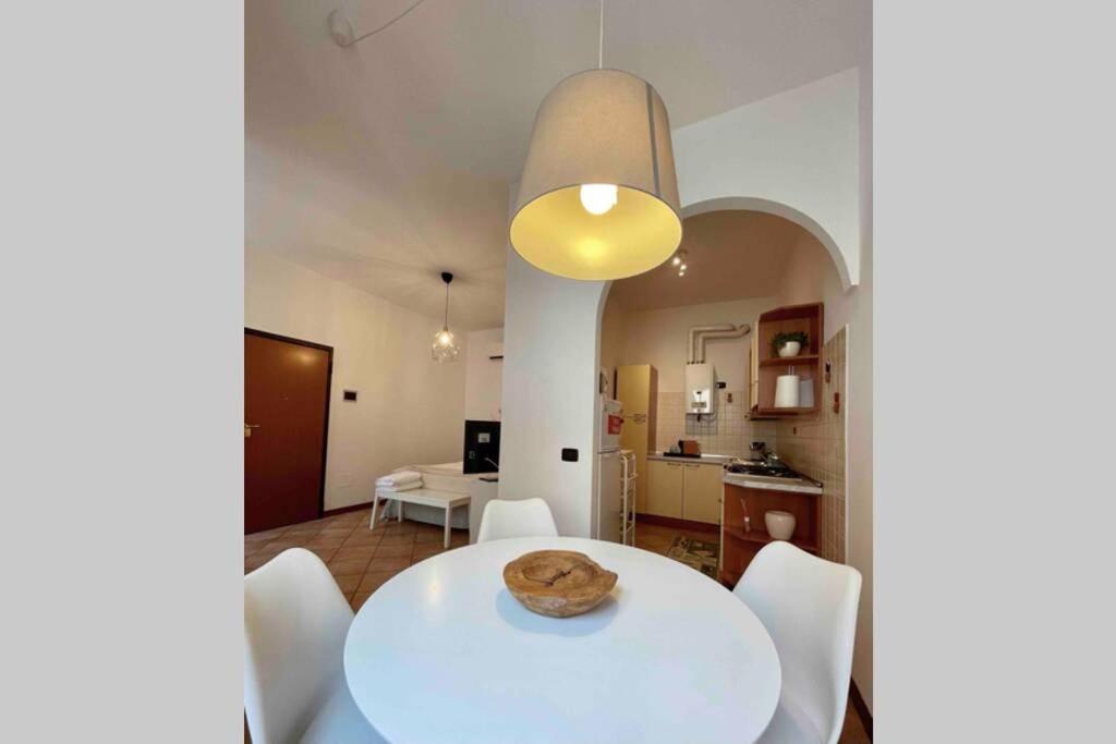 Unconventional Apartment: Centro Storico Con Bici Mantova Exteriör bild