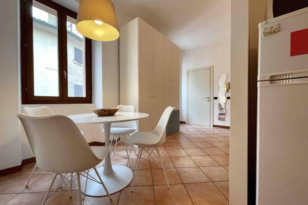 Unconventional Apartment: Centro Storico Con Bici Mantova Exteriör bild